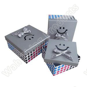 Customized paper christmas box wholesale supplier