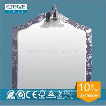 hollywood lighted mirror