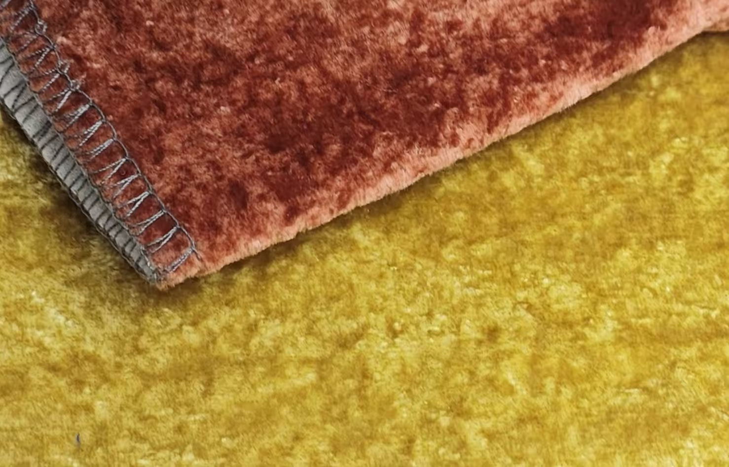 Кадифена ткаенина Velvet Fabric