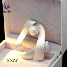 Jenia Simple Design Brooch Safety Lignt Pearl Crystal Brooch Pins For Women