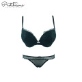 Ensemble soutien-gorge et string en dentelle transparente