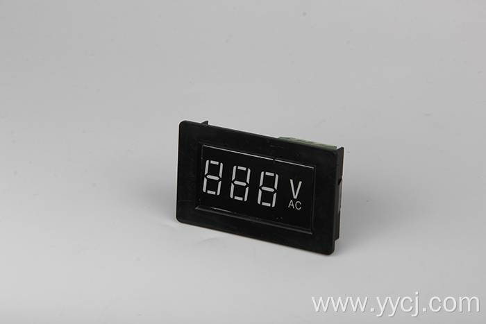 D85 Digital dispaly Voltmeter