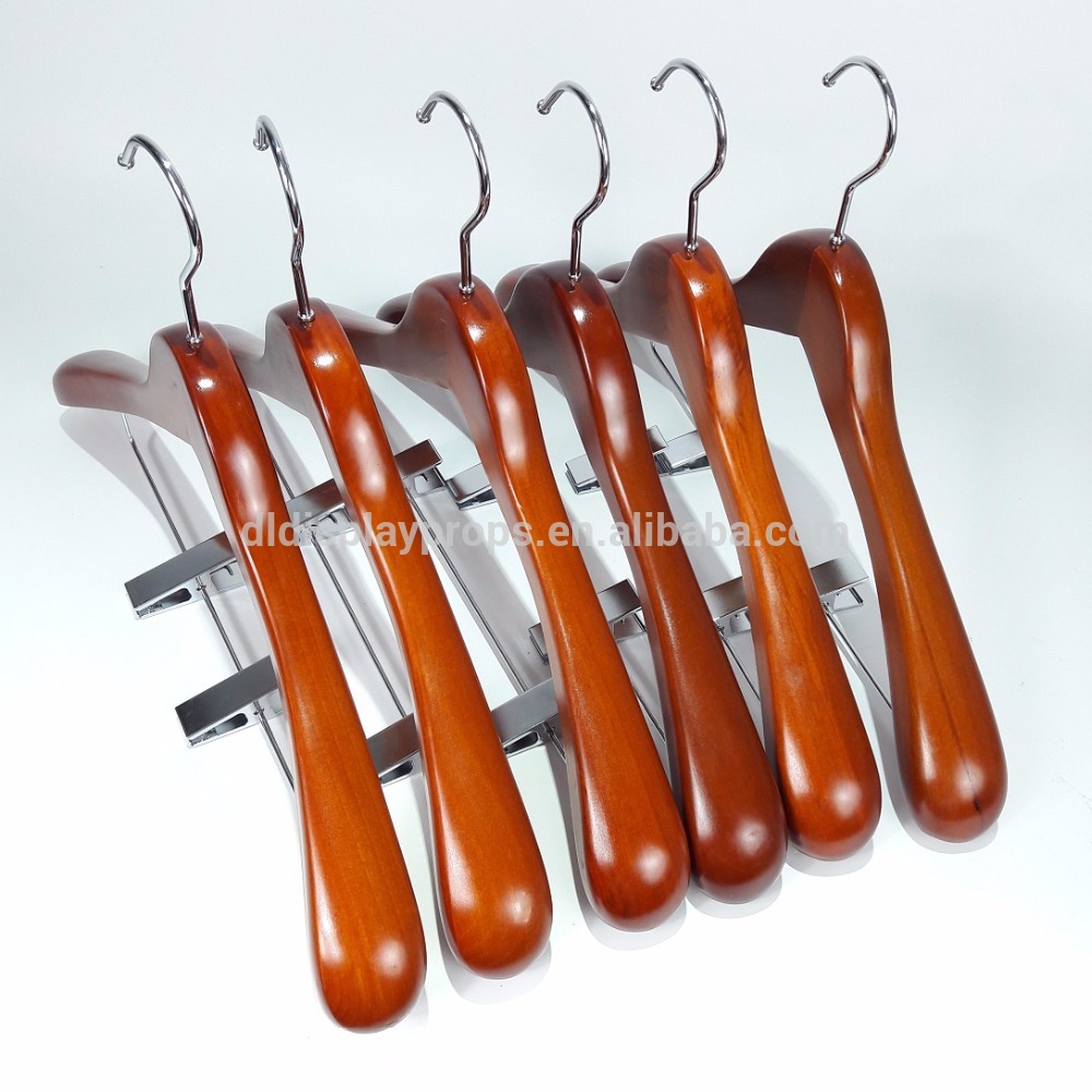 DL753 Hotel using high quality wooden clothes hanger used clothes hangers