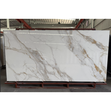 Laje de porcelana dourada DEKTOP 1600 * 3200 * 20 MM Calacatta