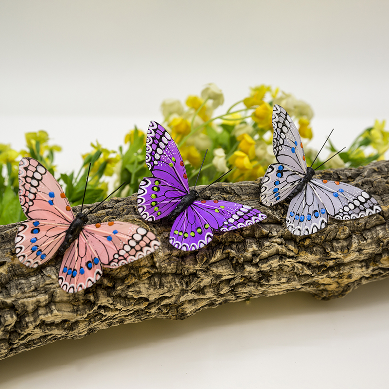 Schmetterling am Weihnachtsbaum