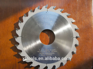 Wood grooving saw blades