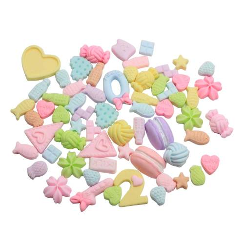 Nueva novedad de resina de Chocolate cabujón de espalda plana Kawaii Pastel de resina surtido de dulces artesanales comida en miniatura para la decoración de la caja del teléfono