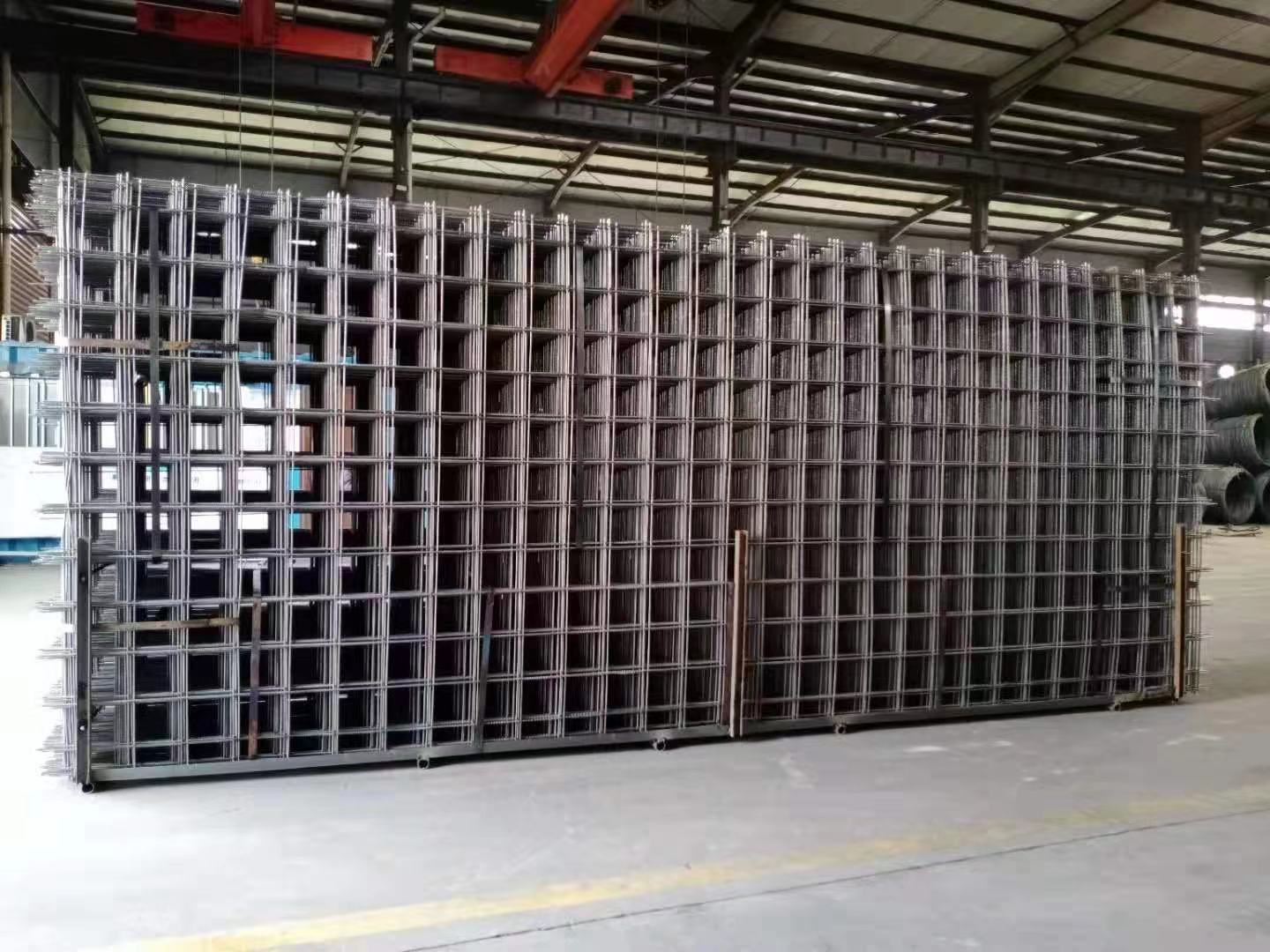 Galvanized welded wire mesh fence panel in 12 gauge  304 stainless steel welded wire mesh panel