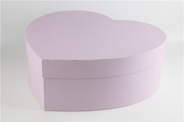 Custom chocolate bar heart gift box