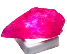 Luxurious Lab-Created Hot Pink Sapphire Gemstones with Mohs 9 Hardness
