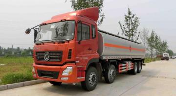 Dongfeng Transporting oil Tanker Truck Gasoline Tank Truck