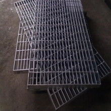 Outdoor Steel Grating Stair Treads