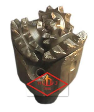 IADC 217 steel tooth bit thick and hard streaks