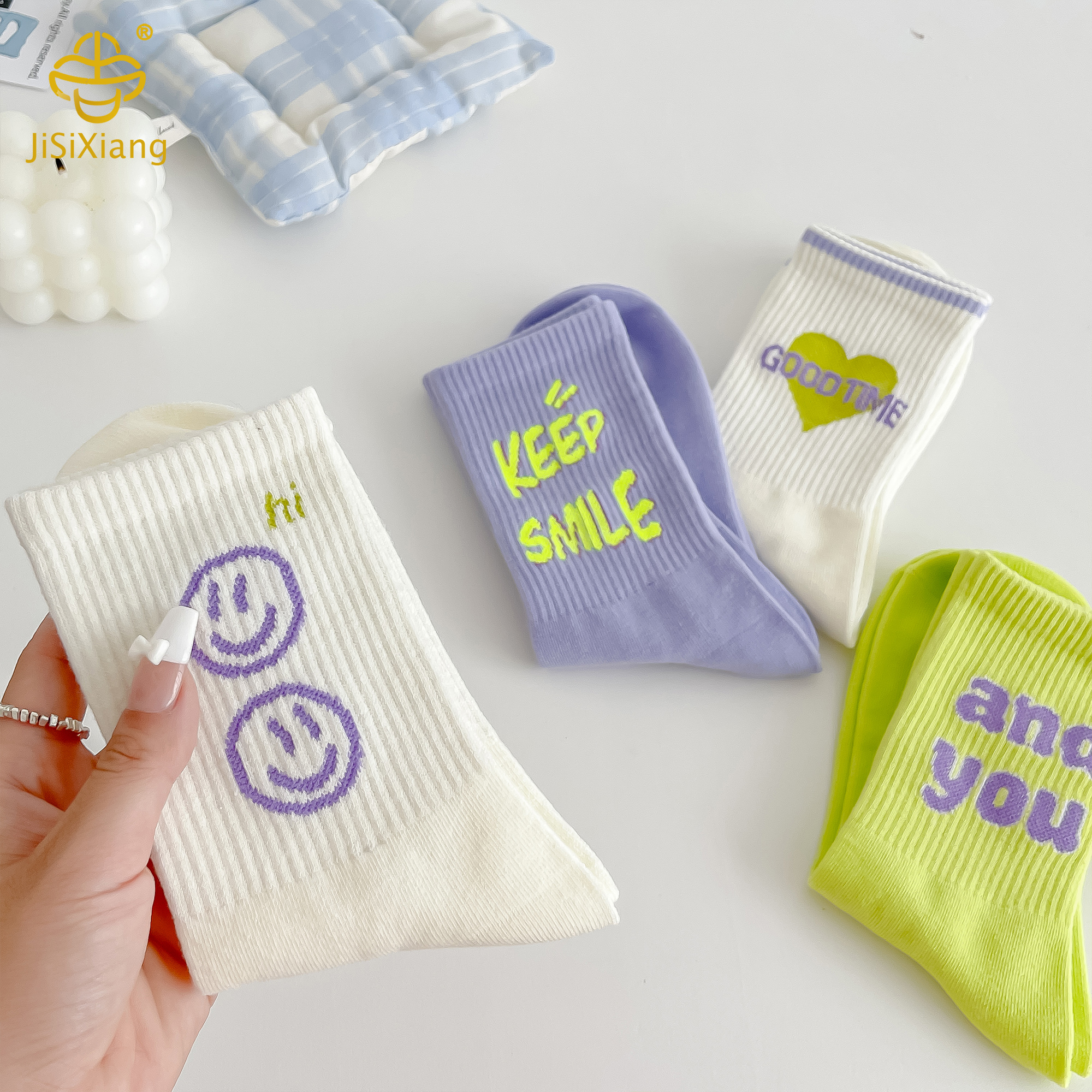 문자 튜브 양말의 한국 버전 Korean version of the letter tube socks