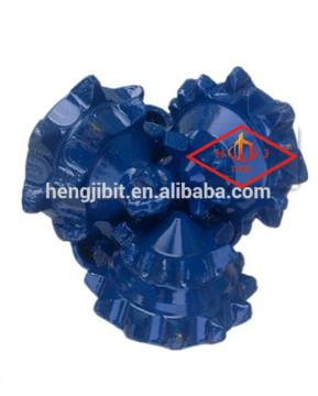 IADC 246 steel tooth bit medium hard with hard streaks