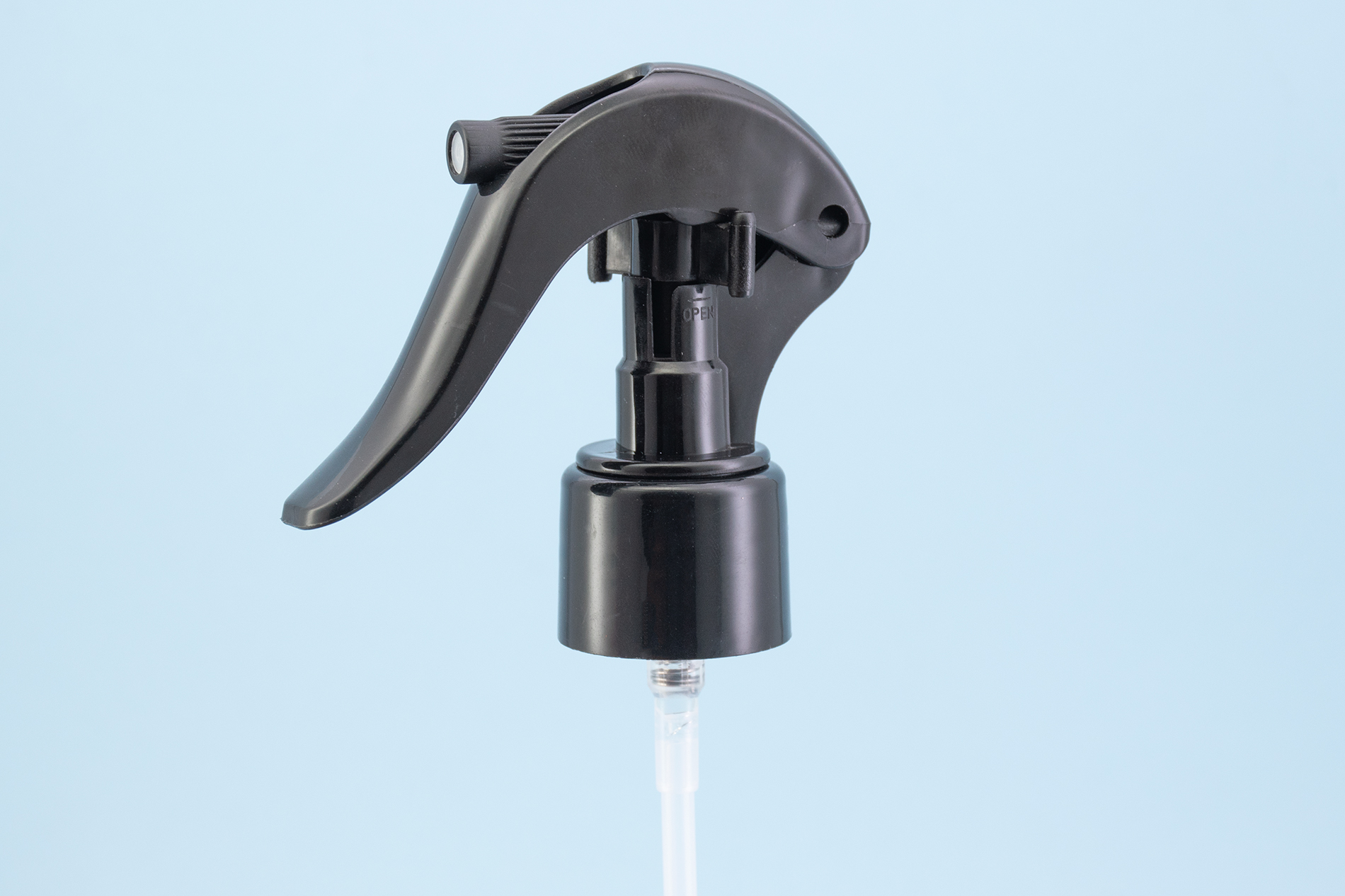 24/410 بخاخة صغيرة ناعمة باللون الأسود مع مشبك سفينة قفل 24/410 black smooth mini trigger sprayer with locking ship clip