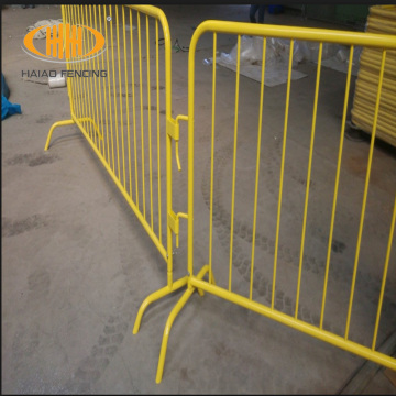 Walkthrough safety metal crowd control barrier