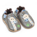 الزرافة حذاء جلد ناعم للأطفال