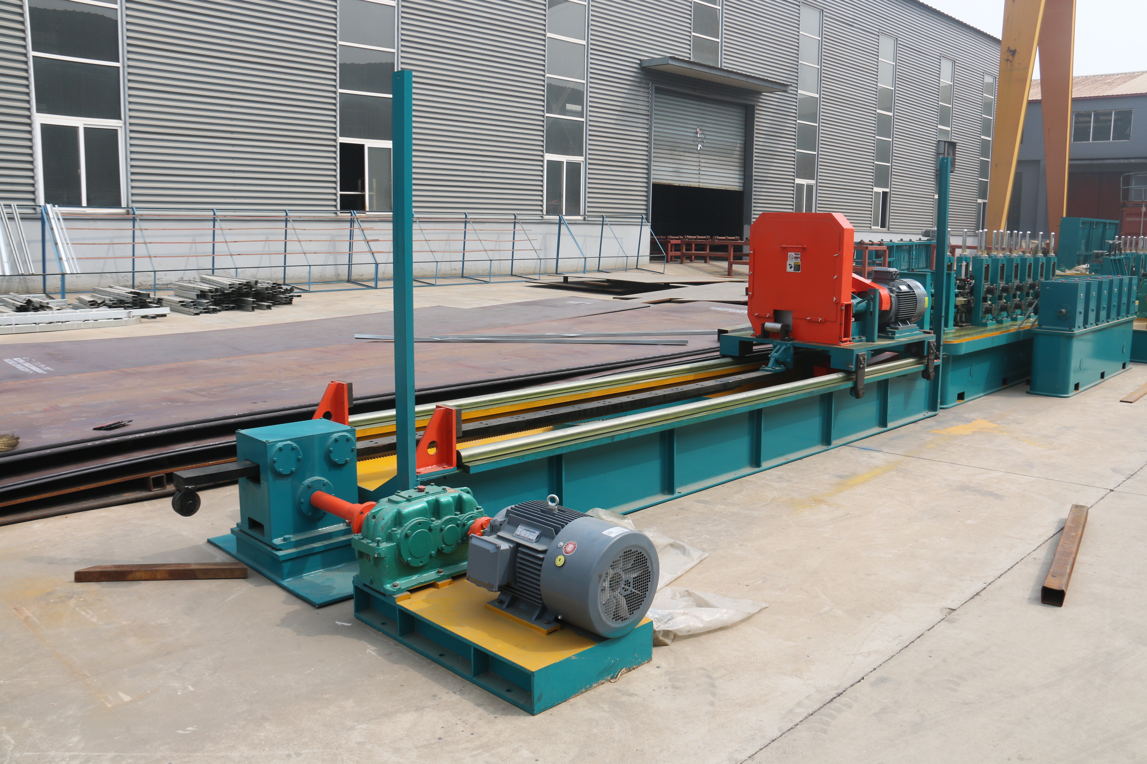 High frequency welded pipe forming machine for square tube