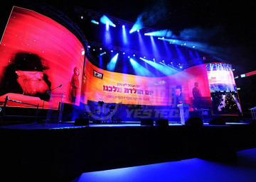 Indoor Curved LED Display with Big Viewing Angle