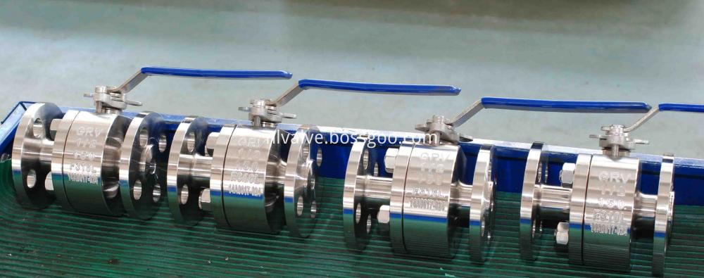 Lever Operated Two Pcs Flange Ball Valve