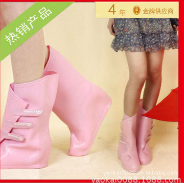 The new boots wholesale China manufacturing fashionable ladies plastic rain boots