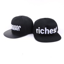 black adjustable acrylic 6 panel snapback cap