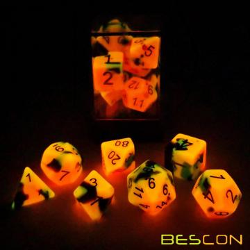 Set de dados de poliuretano con dos tonos Bescon en dos colores, ROCAS CALIENTES, Set de dados luminosos en rollo d4 d6 d8 d10 d12 d20 d% Paquete de caja de ladrillos