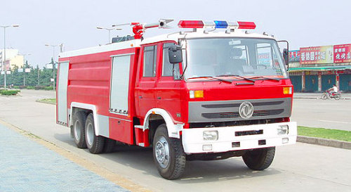 DONGFENG 6 x 4 pumper brandweerwagen