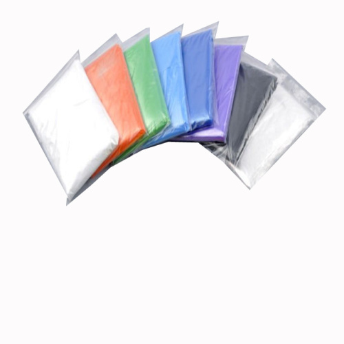 Promocyjne kwadratowe plastikowe jednorazowe poncho przeciwdeszczowe PE