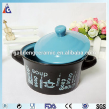 Glazed ceramic bowl with lid / soup bowl