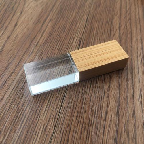 Unidad flash USB transparente de madera