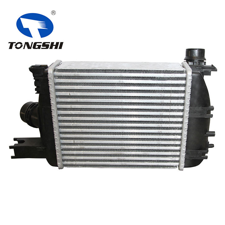 Renault Clio IV için Intercooler 13 OEM 14496-1381R Su İntercooler