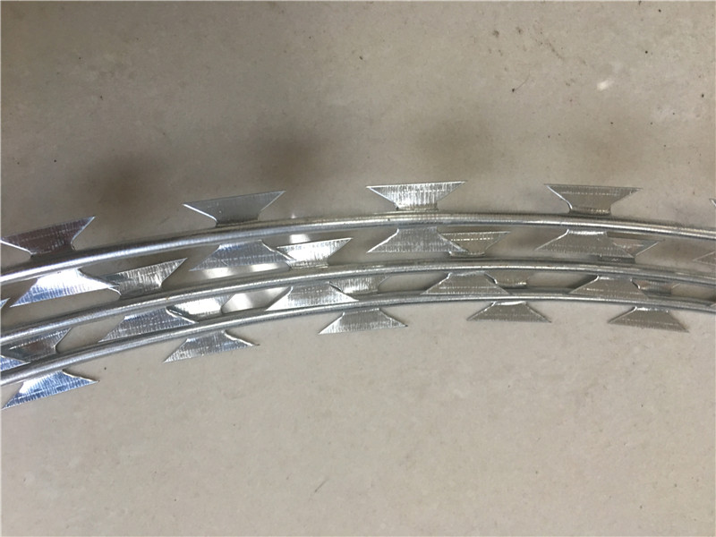 concertina razor wire