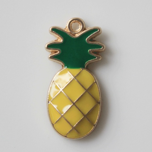 En gros Fruits Ananas Pendentif Émail Charmes Kawaii Matériel Dos Plat Métallique Boucle D&#39;oreille Accessoires Perles pour Bricolage Artisanat