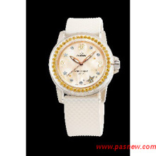 Latest Rounded Style Wrist Analogue Watch