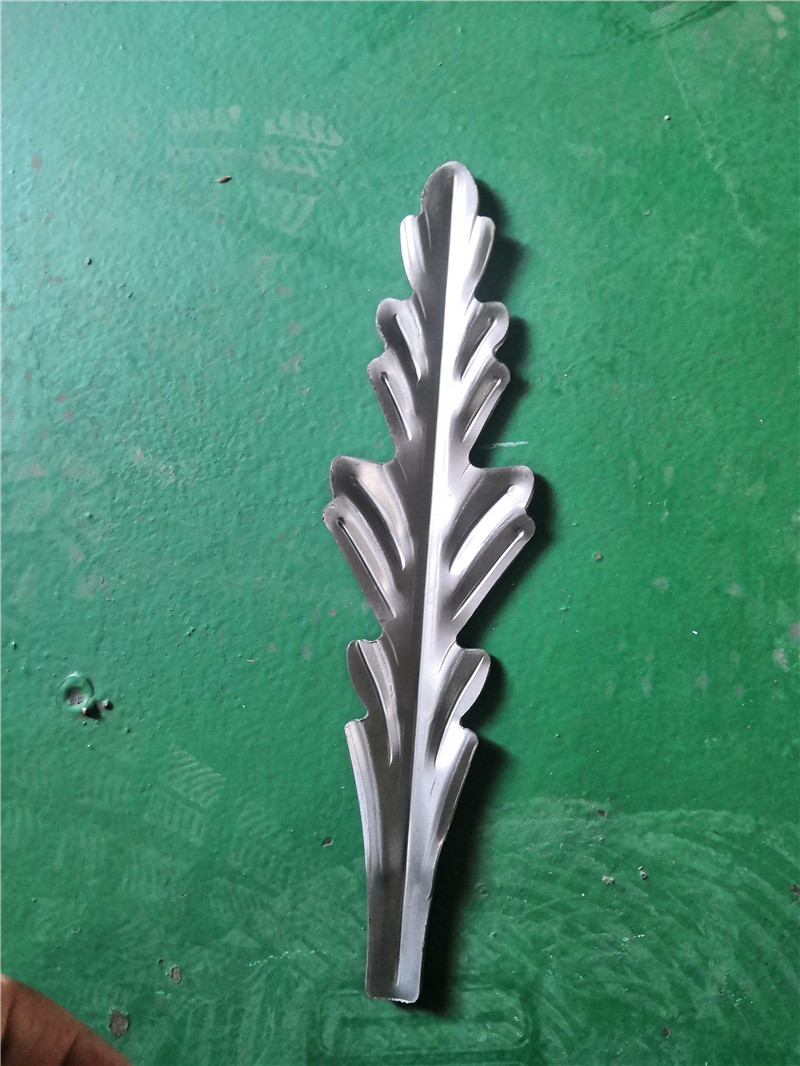 Stamped Leaves Stamped Flower Ornaments for Fence Windows Railing Gate Decorative fitting