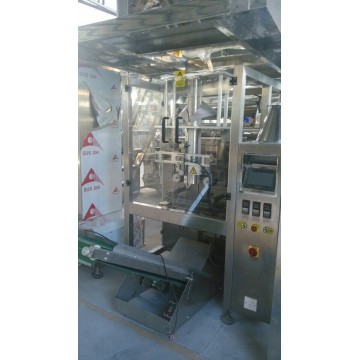 Machine de conditionnement pour aliments pour chiens / grignotines / chips de pommes de terre