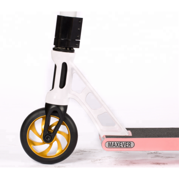 Scooter de cascade professionnelle de roue de noyau en aluminium