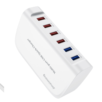 Hochwertiges USB-Ladegerät mit 6 Ports für die Reise