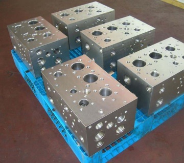 Custom Hydraulic Manifold Block