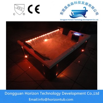 Horizon portable hot tub