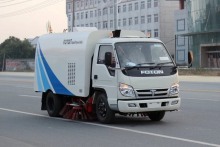 RHD Foton Mini road sweeper