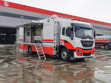 Mobile Camping Car Restaurant Dining Kitchen Truck