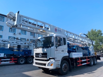 Truck mounted water well drilling rig