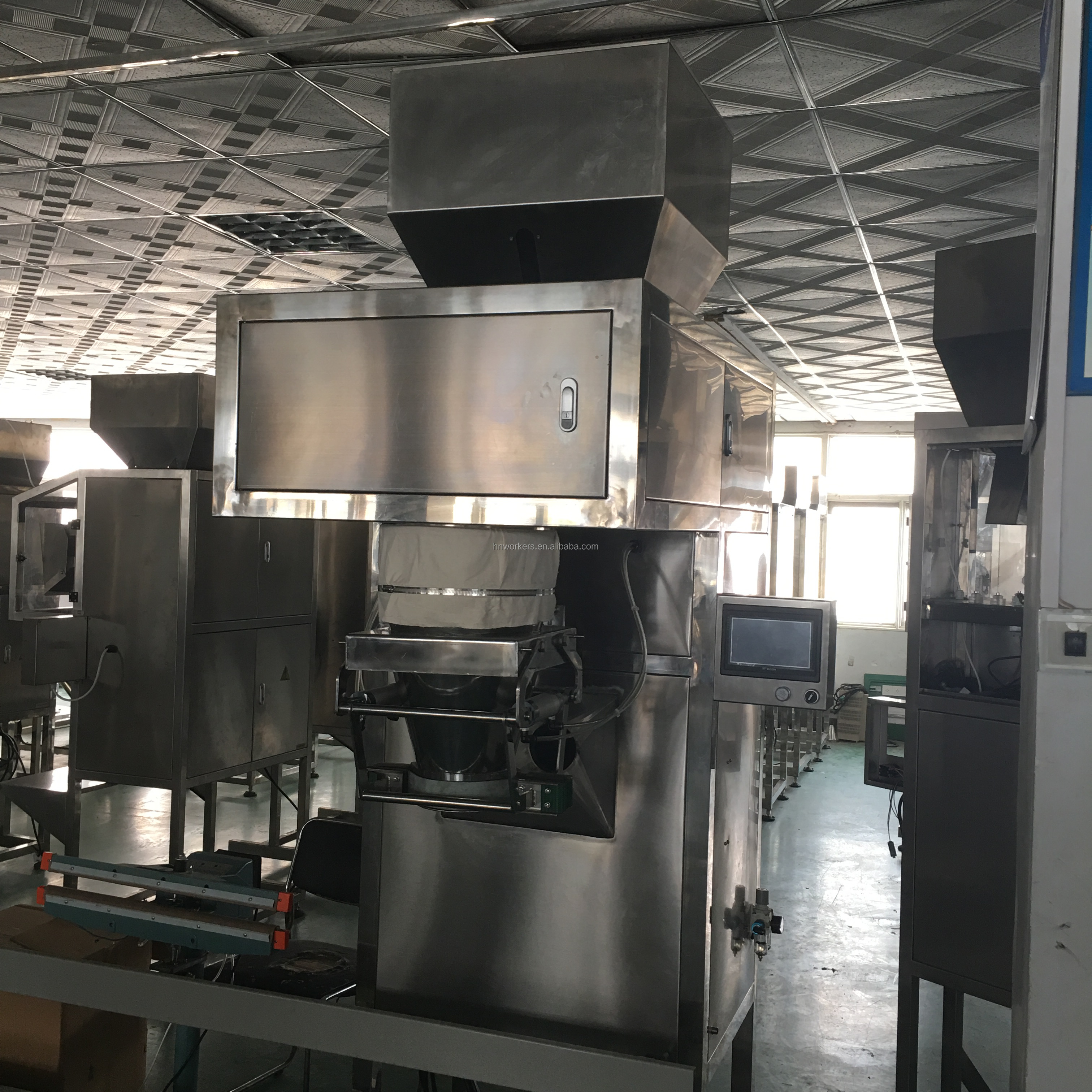 Semi automatic dry powder filler flour filling packaging machine