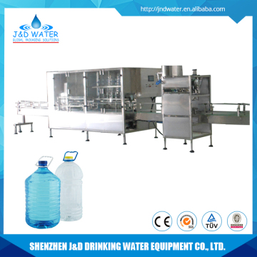 Magnetic torque is used plastic bottle filling and capping machine for screw capping