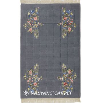 3x4.7ft Grey Handwoven Silk Wool Rug