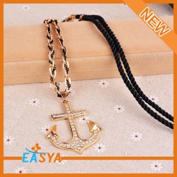 Unique Design Anchors Shape Rhinestone Zinc Alloy Pendant Necklaces