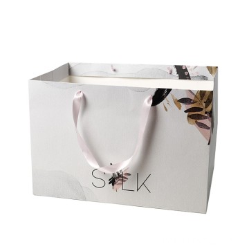 Customized Recyclable Cosmetic Product Paper Bag